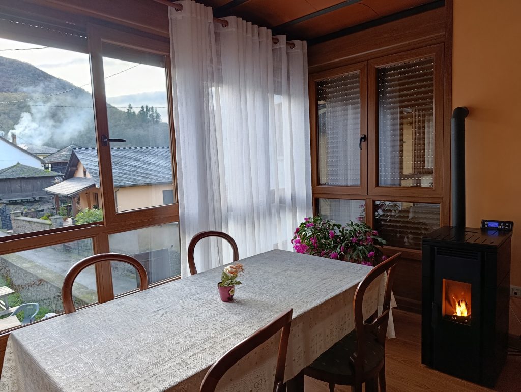 Apartamento El Jardín, con galería hacia el jardín